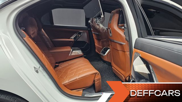 BMW 7-SERIES 740i xDrive M Sport купить на сайте DeffCars