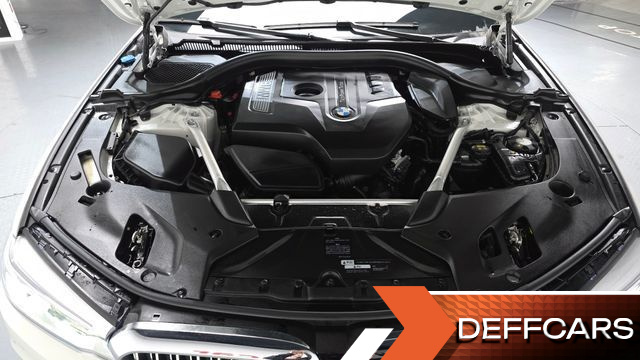 BMW 5-SERIES 530i xDrive Luxury Plus купить на сайте DeffCars