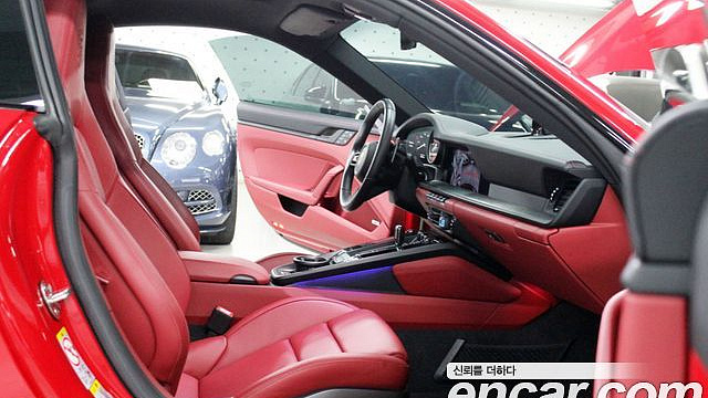 Porsche 911 Carrera 4 GTS купить на сайте DeffCars