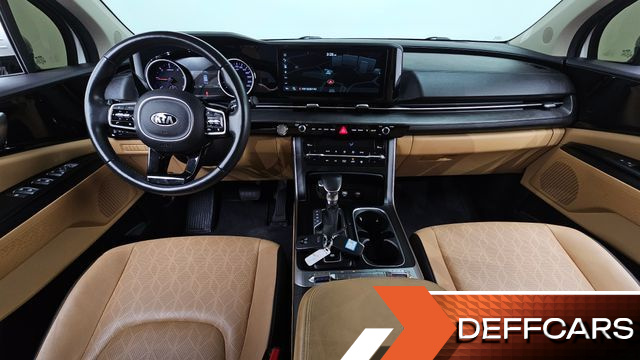 Kia CARNIVAL 9-Seater Prestige купить на сайте DeffCars