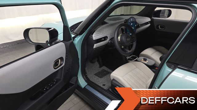 Mini COOPER 5 Door Favoured купить на сайте DeffCars