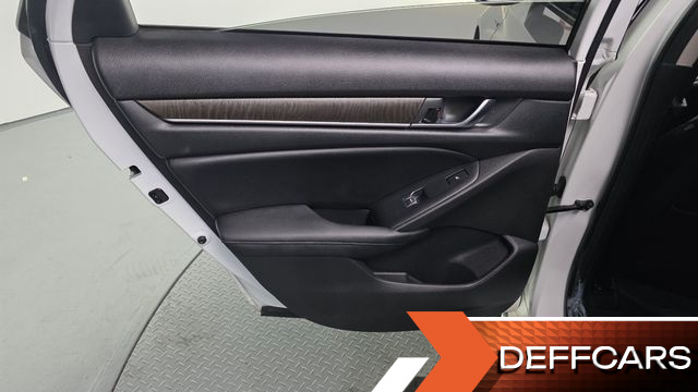 Honda ACCORD 2.0 Hybrid EX-L купить на сайте DeffCars