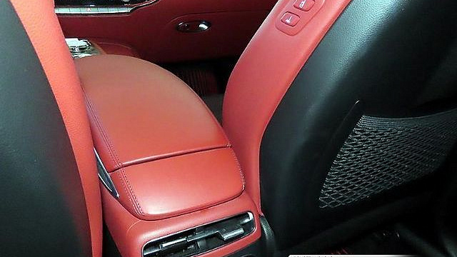 Genesis GV70 2.2 Diesel 2WD купить на сайте DeffCars