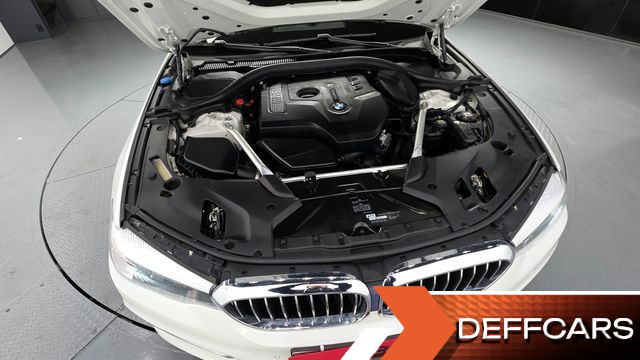 BMW 5-SERIES 520i Luxury купить на сайте DeffCars