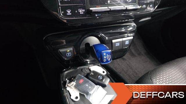 Toyota PRIUS 1.8 купить на сайте DeffCars