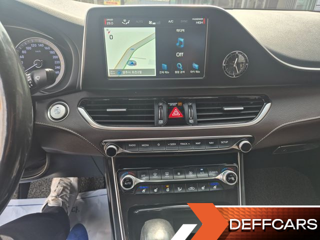 Hyundai GRANDEUR 2.4 Premium Special купить на сайте DeffCars