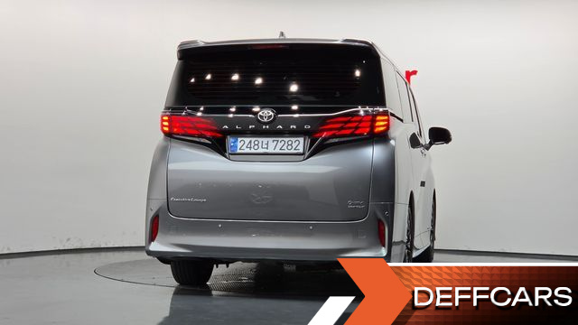Toyota ALPHARD 2.5 HEV Executive AWD купить на сайте DeffCars