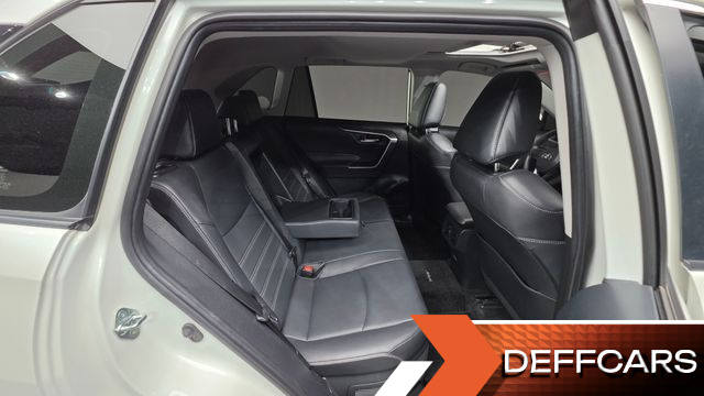 Toyota RAV4 2.5 2WD Hybrid купить на сайте DeffCars