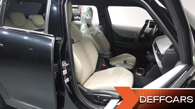 Mini COOPER 5 Door Favoured купить на сайте DeffCars