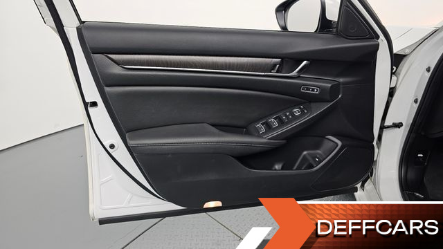 Honda ACCORD 2.0 Hybrid Touring купить на сайте DeffCars