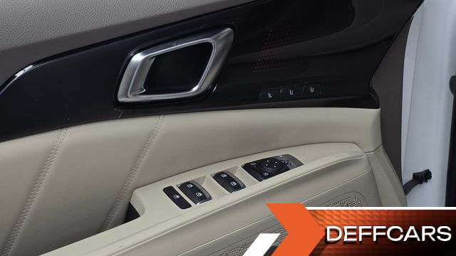 Kia CARNIVAL HEV 4-Seater Hi Limousine Signature купить на сайте DeffCars