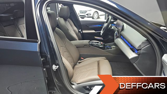 BMW 5-SERIES 520i M Sport купить на сайте DeffCars