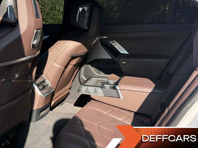 BMW 7-SERIES 740i xDrive M Sport купить на сайте DeffCars