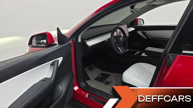 Tesla MODEL Y Long Range AWD купить на сайте DeffCars
