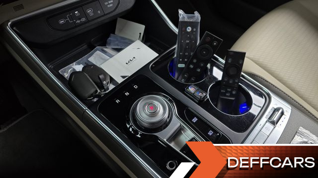 Kia CARNIVAL Gasoline 9-Seater Hi Limousine Signature купить на сайте DeffCars
