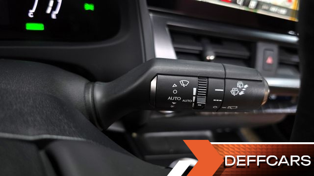 Lexus UX 2.0 2WD купить на сайте DeffCars