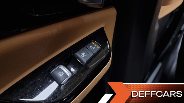 Kia CARNIVAL 7-Seater Signature купить на сайте DeffCars