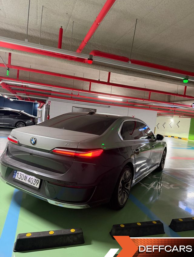 BMW 7-SERIES 740i sDrive Design Pure Excellence Individual купить на сайте DeffCars