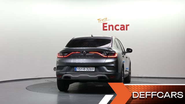 Renault ARKANA 1.6 GTe Iconic купить на сайте DeffCars