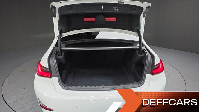 BMW 3-SERIES 320d Luxury купить на сайте DeffCars
