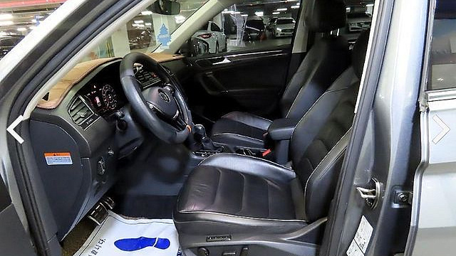Volkswagen TIGUAN 2.0 TDI Prestige купить на сайте DeffCars