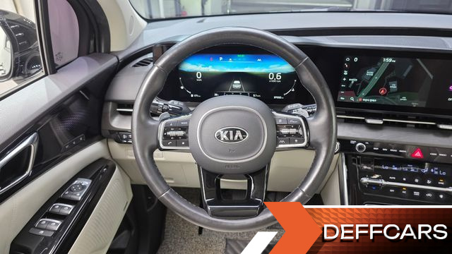 Kia CARNIVAL Gasoline 7-Seater Signature купить на сайте DeffCars