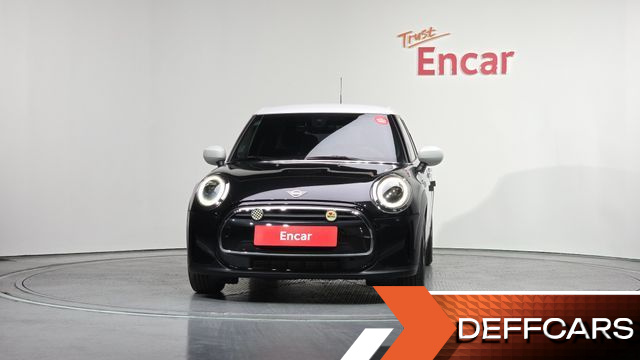 Mini COOPER 5Door Classic Third Generation купить на сайте DeffCars