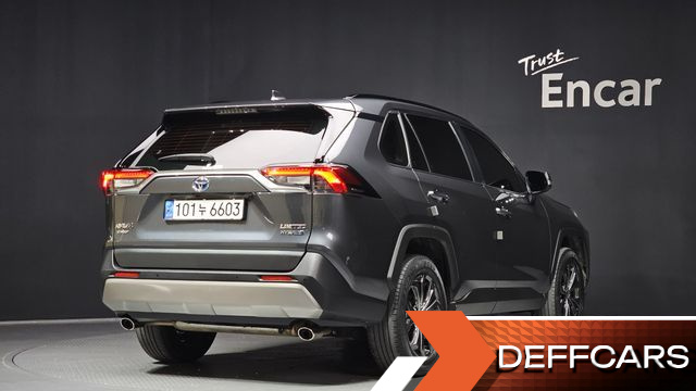 Toyota RAV4 2.5 4WD Hybrid купить на сайте DeffCars