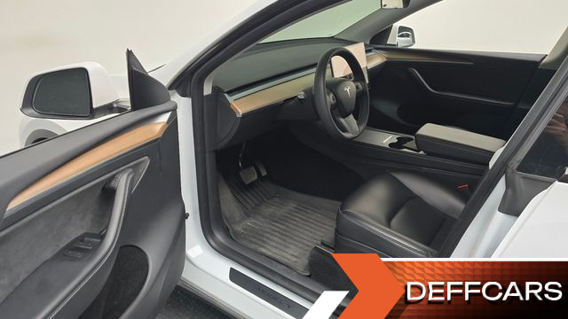 Tesla MODEL Y RWD купить на сайте DeffCars