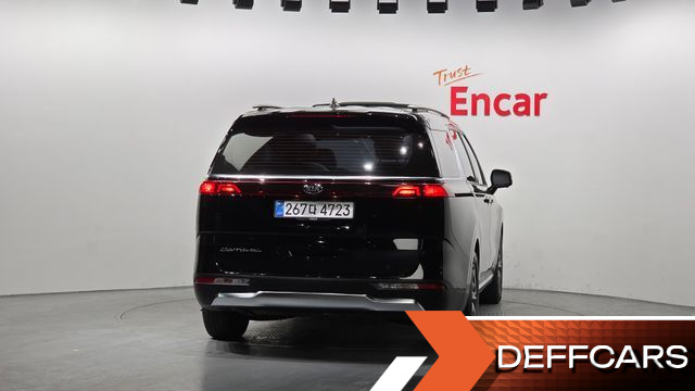 Kia CARNIVAL Gasoline 9-Seater Signature купить на сайте DeffCars