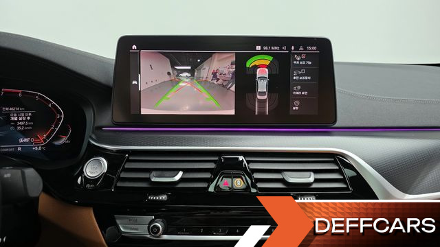 BMW 5-SERIES 520i M Sport купить на сайте DeffCars