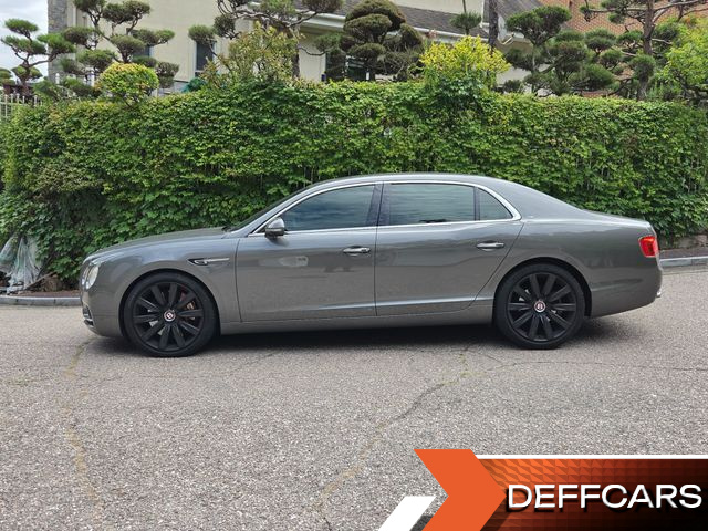 Bentley FLYING SPUR 4.0 S купить на сайте DeffCars