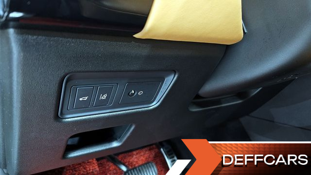 Land Rover DISCOVERY 3.0 TD6 HSE Luxury купить на сайте DeffCars