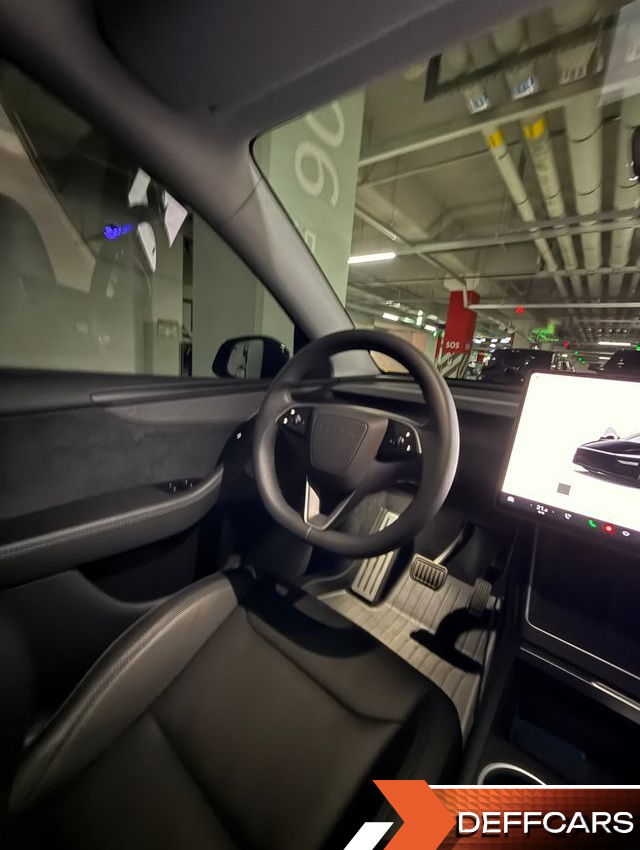 Tesla MODEL Y Long Range AWD купить на сайте DeffCars