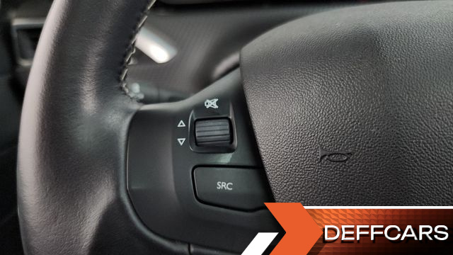 Peugeot 2008 1.5 BlueHDi Allure купить на сайте DeffCars