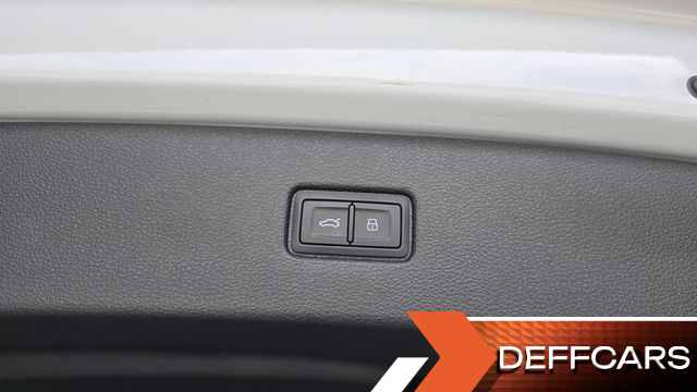 Audi Q7 55 TFSI Quattro Premium купить на сайте DeffCars