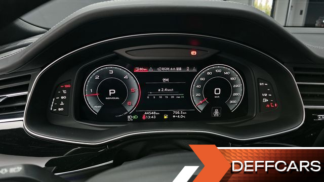 Audi Q8 45 TDI Quattro Premium купить на сайте DeffCars