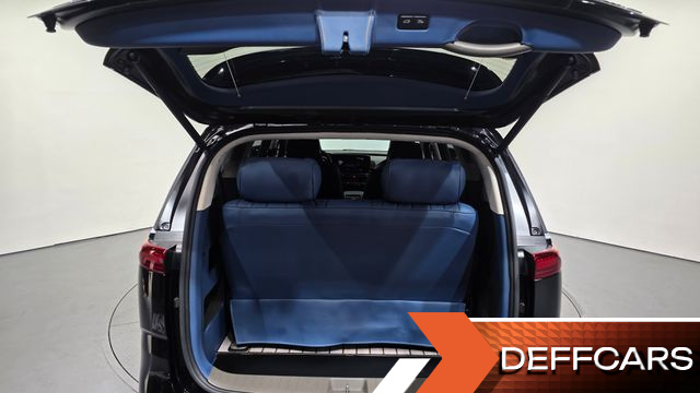 Kia CARNIVAL Gasoline 7-Seater Hi-Limousine Signature купить на сайте DeffCars