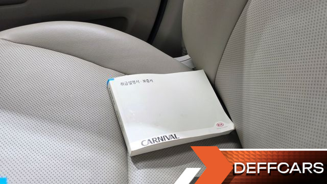 Kia CARNIVAL 9-seater Prestige купить на сайте DeffCars
