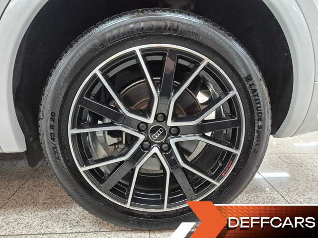 Audi Q5 45 TFSI Quattro Premium купить на сайте DeffCars