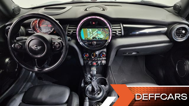 Mini COOPER CONVERTIBLE Standard 3rd Generation купить на сайте DeffCars