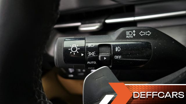 Kia CARNIVAL 9-Seater Signature купить на сайте DeffCars