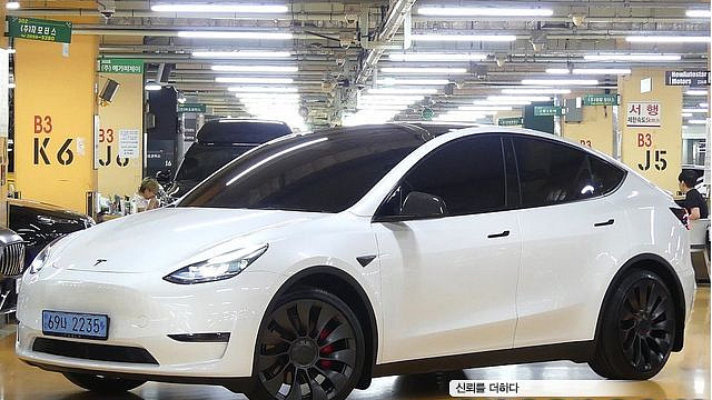 Tesla MODEL Y Performance купить на сайте DeffCars