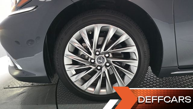 Lexus ES Executive купить на сайте DeffCars