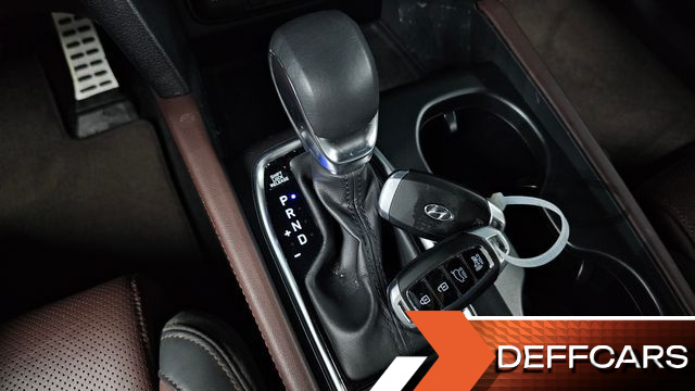 Hyundai SANTAFE Gasoline 2.0T 2WD Inspiration купить на сайте DeffCars