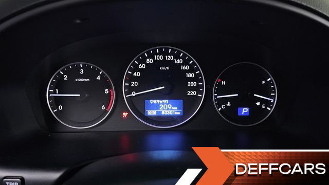 Hyundai STAREX Van 5-Seater Modern купить на сайте DeffCars