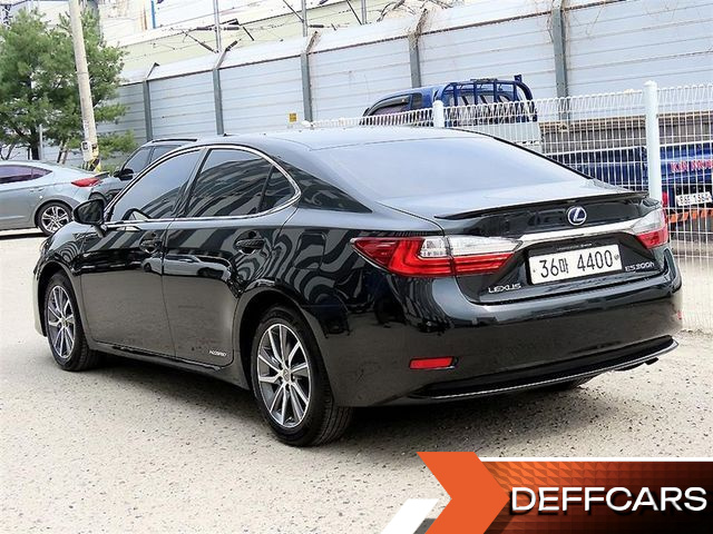 Lexus ES Supreme XV60 купить на сайте DeffCars