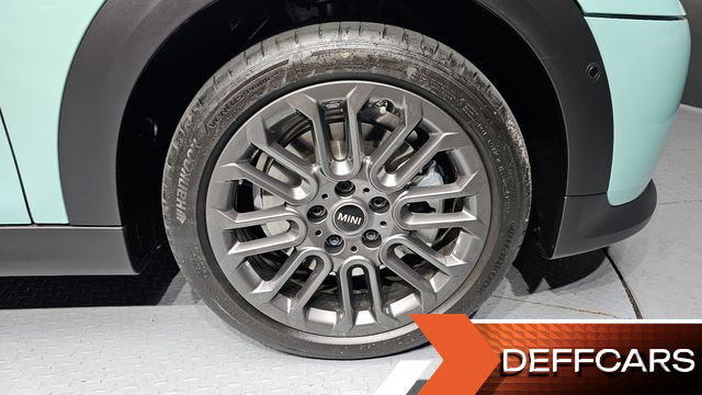 Mini COOPER 5Door Essential купить на сайте DeffCars