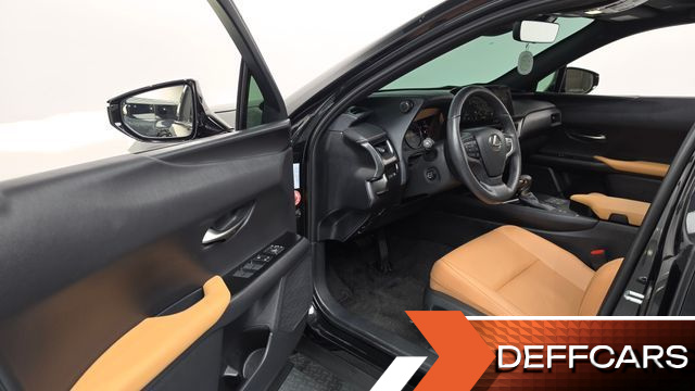 Lexus UX 2.0 2WD купить на сайте DeffCars
