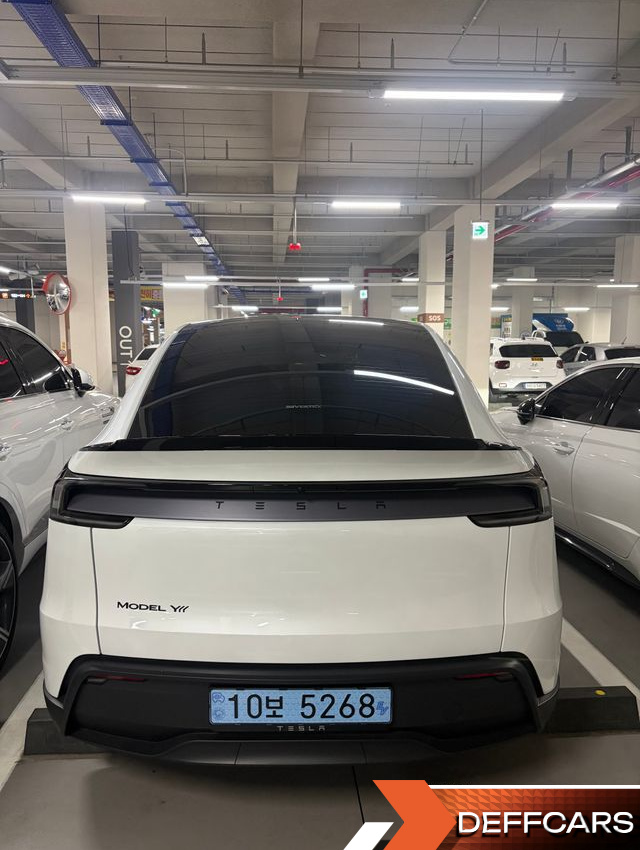 Tesla MODEL Y L Long Range AWD купить на сайте DeffCars